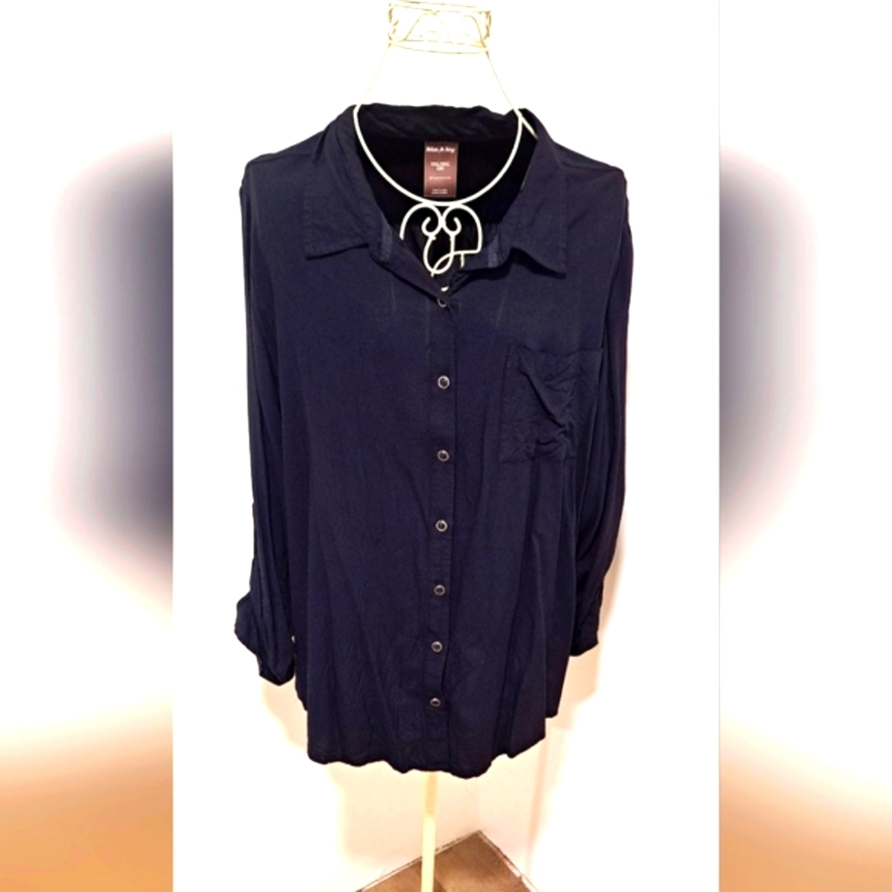 White Stag Women's Button-down Blouse, Size XXL.